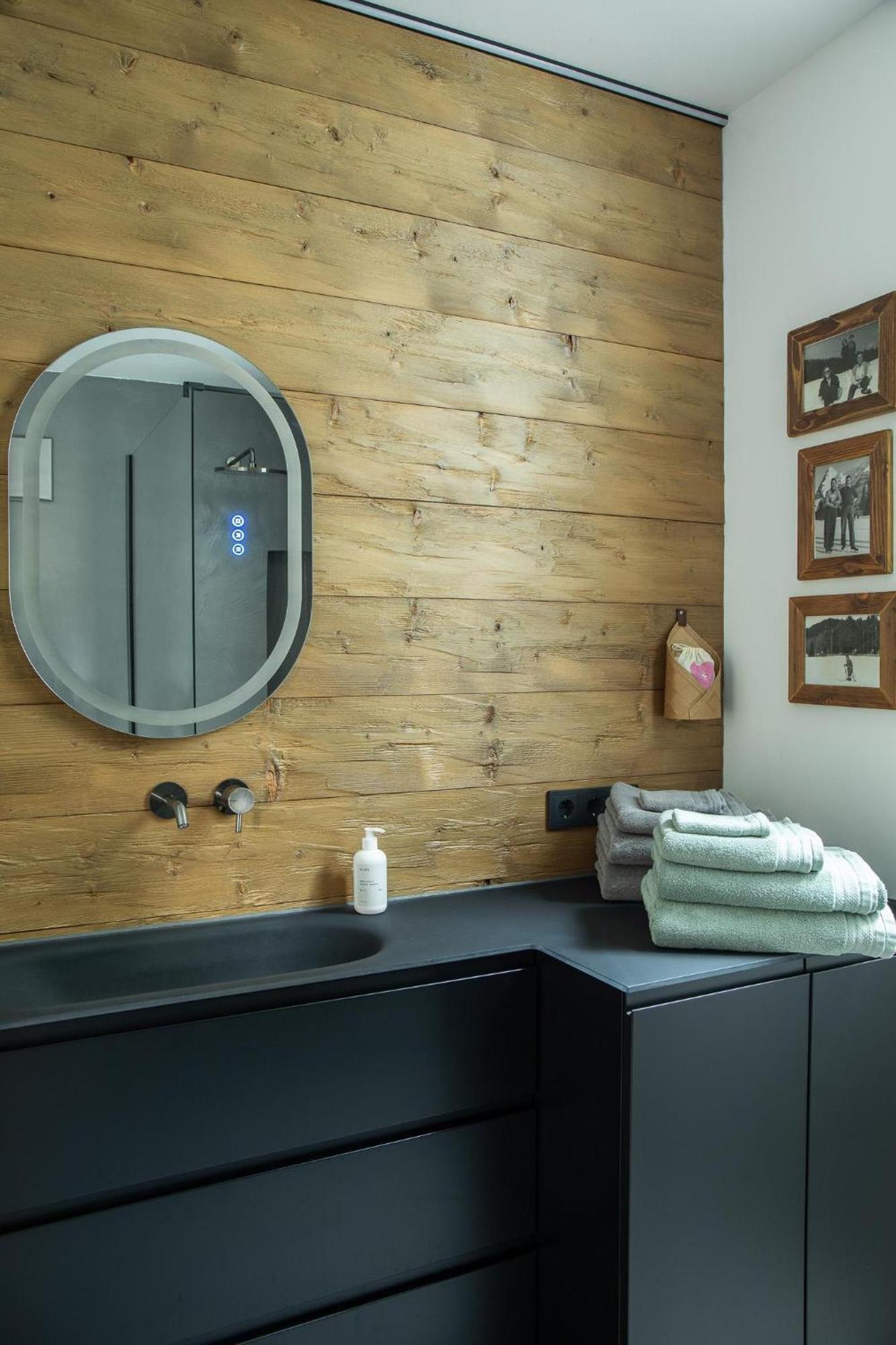 Apartment Loder